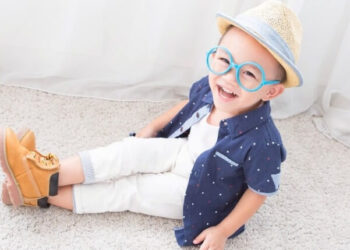 Kind brille brillenkauf Tipps baby kleinkind Optiker sehschwäche brille kaufen baby kleinkind optiker Südtirol Kinderbrille Einkauf Tipps Was Beachten Augentest Kind wie wird er gemacht Sehtest Kinder Baby