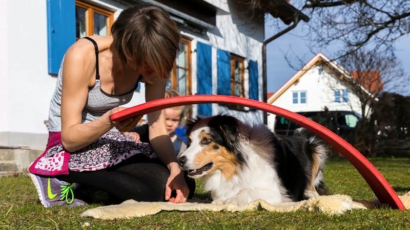 Rieke Heart4carry Südtirol Tragehilfe handmade Holzspielzeug gesund 