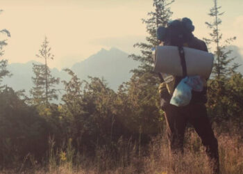 Packliste Camping zelten Kinder Campen Zeltferien mit Kind Campingurlaub Ferien Elternblog Südtirol Ideen Sommerferien zelten campen Wald Outdoor Guide Camping mit Kind