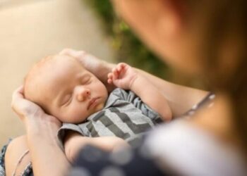 Geschenkideen-zur-Geburt-Nachwuchs-Baby-schläft-durch