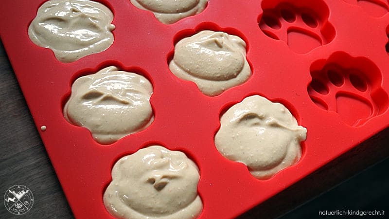 Amazon-Backmatte-Hundepfote-Rezept-DIY-Hundeleckerchen