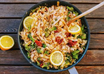 Tagliatelle mit Broccoli und Walnusscreme