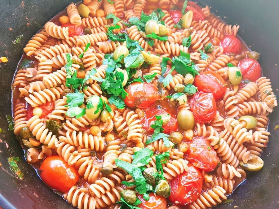 One-Pot Pasta im Topf